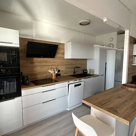 T3 Avec Vue Port, Dernier Etage A - Fr-1-826-8 Appartement