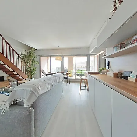 Appartement T3 Avec Vue Port, Dernier Etage A - Fr-1-826-8