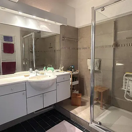 Apartment T3 Avec Vue Port, Dernier Etage A - Fr-1-826-8