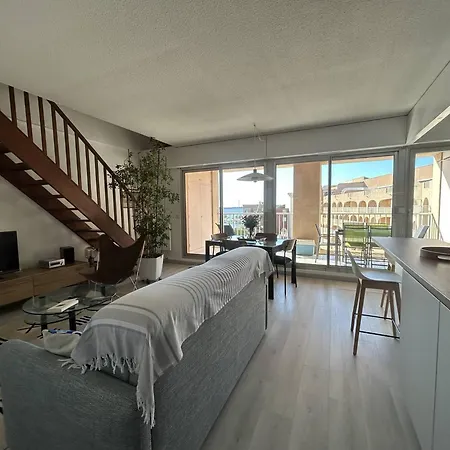 T3 Avec Vue Port, Dernier Etage A - Fr-1-826-8 *
