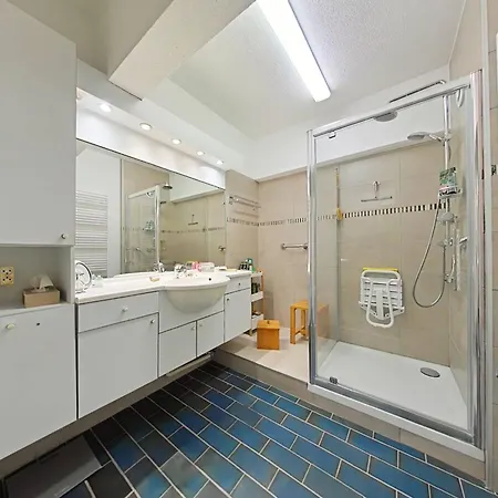 T3 Avec Vue Port, Dernier Etage A - Fr-1-826-8